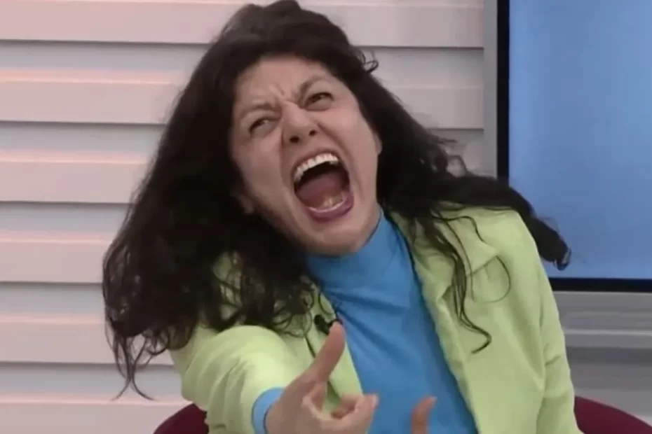 Atriz Gilda Nomacce Viraliza ao Soltar Grito Espontâneo em Entrevista no Jornal Nacional
