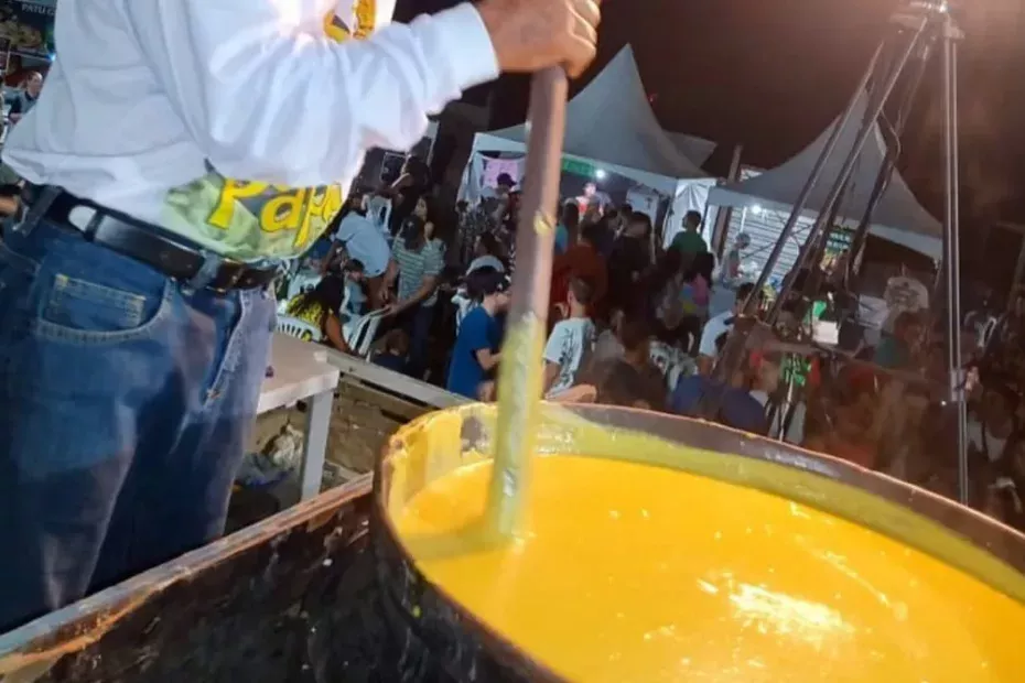 Feira Sabores da Terra celebra cultura capixaba com Tombo da Papa, música e gastronomia na Praça do Papa