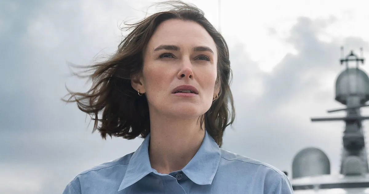 “A Mulher na Cabine 10”: Novo Suspense com Keira Knightley Traz Mistério Claustrofóbico em Alto-Mar