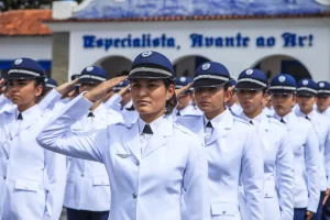 Militar temporário na Aeronáutica: FAB abre 652 vagas para sargentos técnicos com incorporação em 2026
