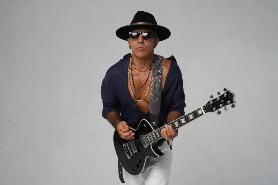 Beto Kauê é confirmado como atração do Réveillon Guarapari 2026