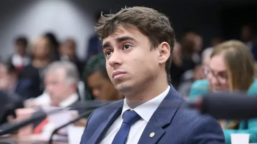 Decisão judicial obriga rede social X a apagar postagem do deputado Nikolas Ferreira por ofensa ao Partido dos Trabalhadores