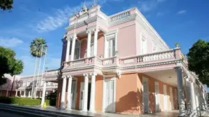 Editais da Universidade Federal do Ceará oferecem salários de até R$ 5.967 e inscrições entre 1º e 15 de dezembro
