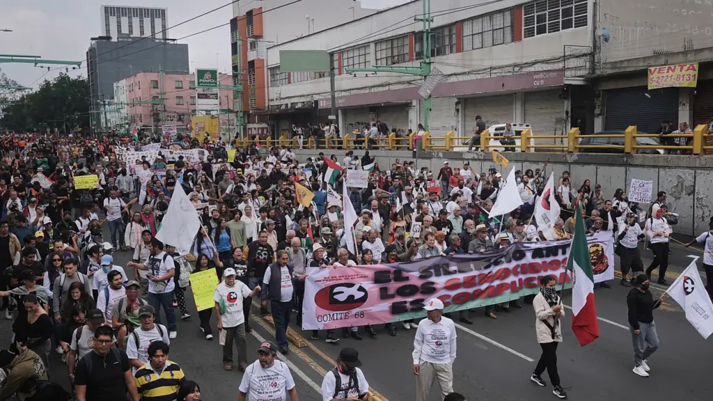 MÉXICO EM CRISE: ‘Marcha da Geração Z’ Contra Governo e Violência Termina em Confronto com a Polícia