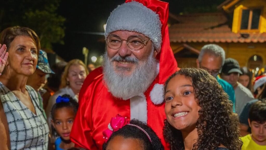 Natal em Guarapari 2025 atrações, turismo e decoração