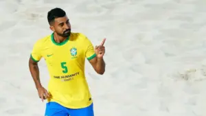Leia mais sobre o artigo Seleção Brasileira de Beach Soccer treina em Meaípe: programação, convocados e como assistir