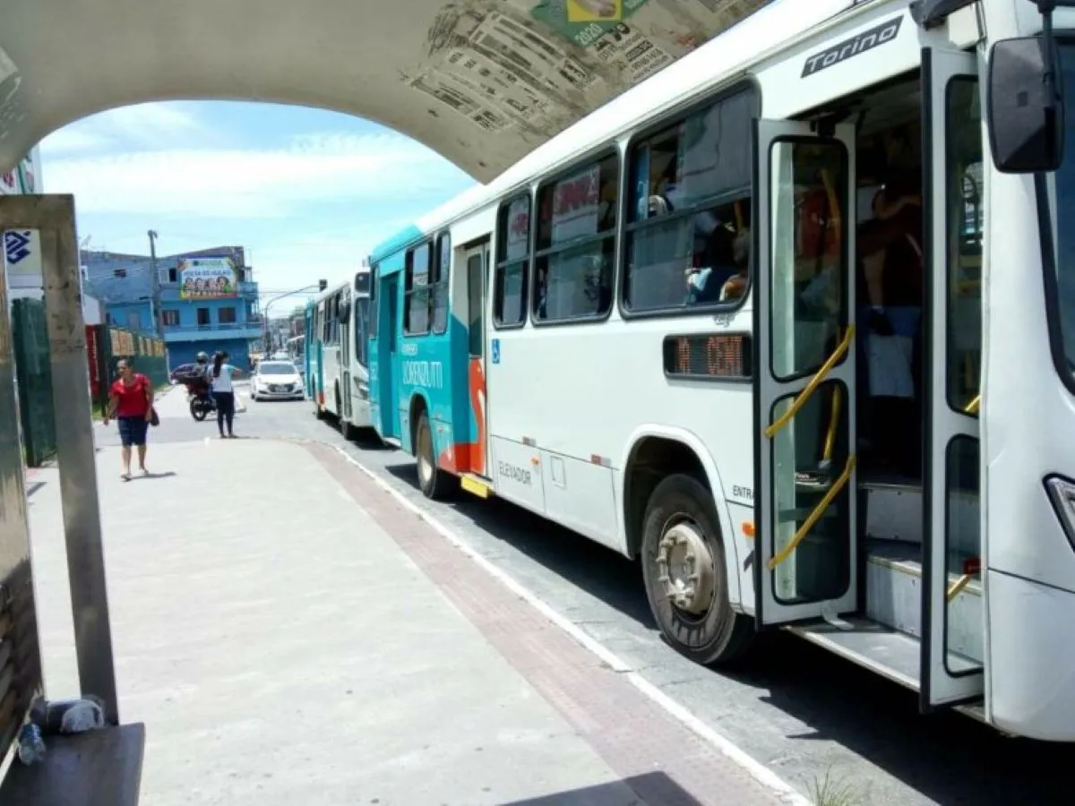 Leia mais sobre o artigo Horário de Ônibus Lorenzutti Guarapari 2026: Meaípe, Setiba, Jabaraí, Olaria, Paturá, Condados e Centro