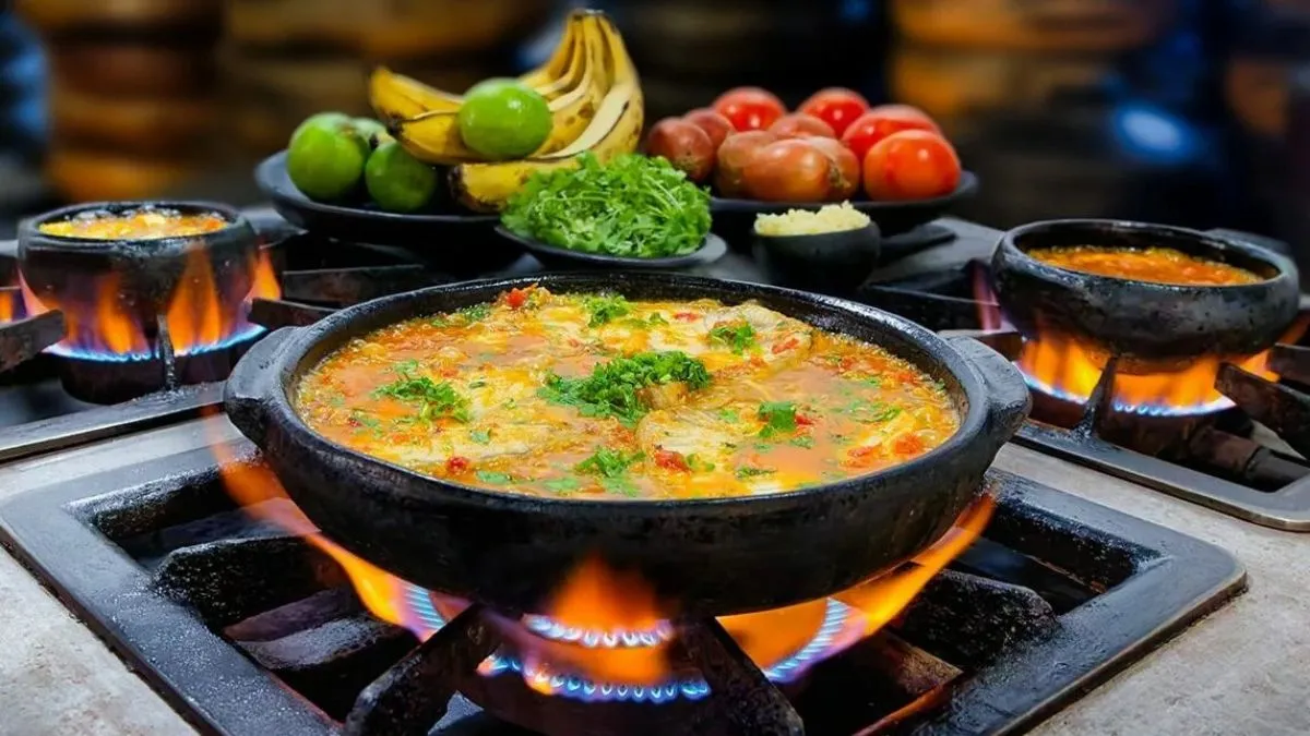 Fim de semana agitado em Guarapari: festival gratuito de moqueca, shows ao vivo e as melhores baladas da cidade — 21 e 22 de março