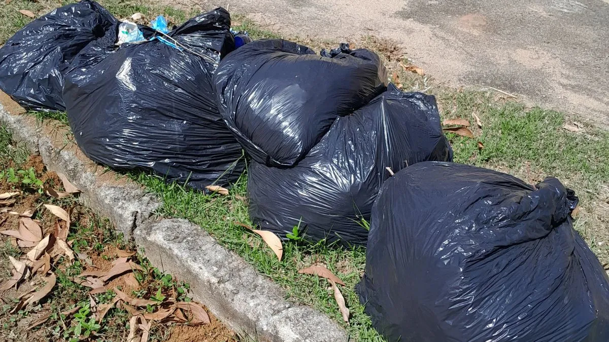 O Abandono por Trás do Cartão-Postal: Moradores de Nova Guarapari Denunciam Descaso na Limpeza Urbana