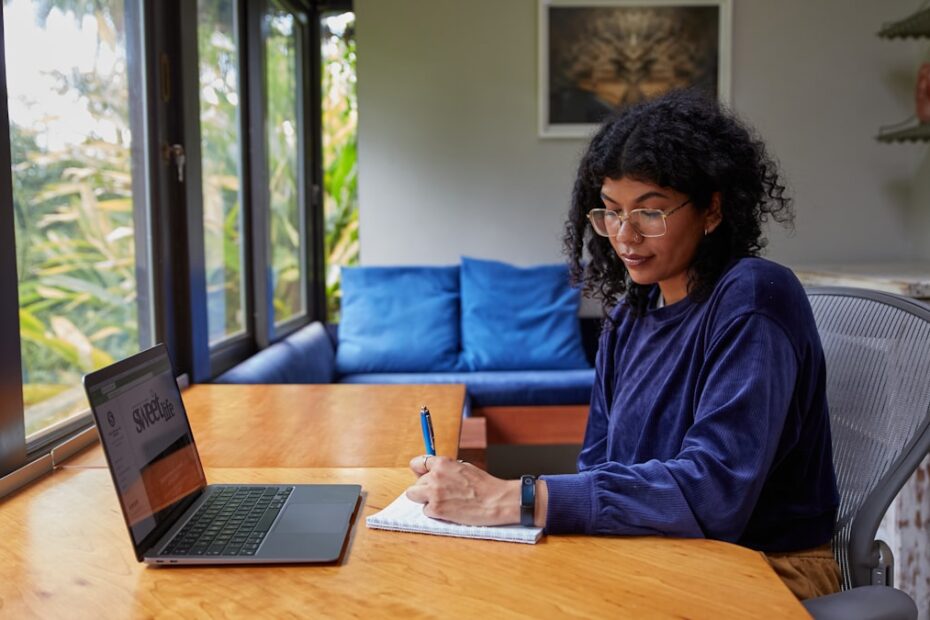 Cursos Online,cursos online 2026,plataformas de cursos,cursos pela internet,educação online,aprender online ilustração
