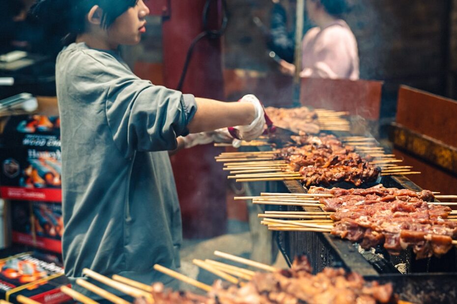 Dia do Churrasco — churrasco brasileiro sendo servido em restaurante de São Paulo