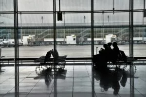 Leia mais sobre o artigo Família egípcia retida em Guarulhos: 17 dias no aeroporto