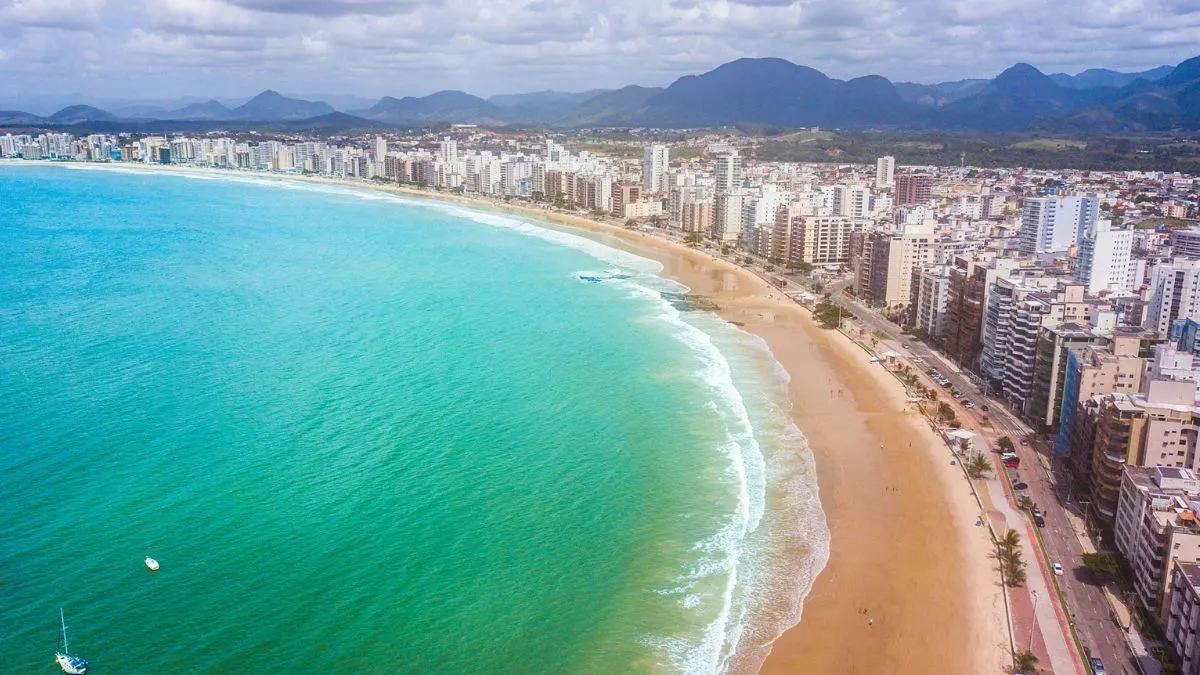 Leia mais sobre o artigo Feriado do Dia do Trabalhador em Guarapari: O Que Fazer, O Que Abre e O Que Fecha em 1º de Maio de 2026