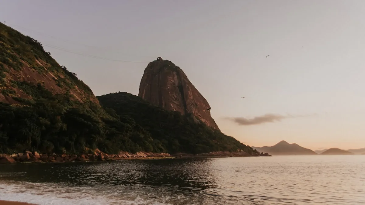 Leia mais sobre o artigo Manuela Dias: autora da Globo vai escrever filme
