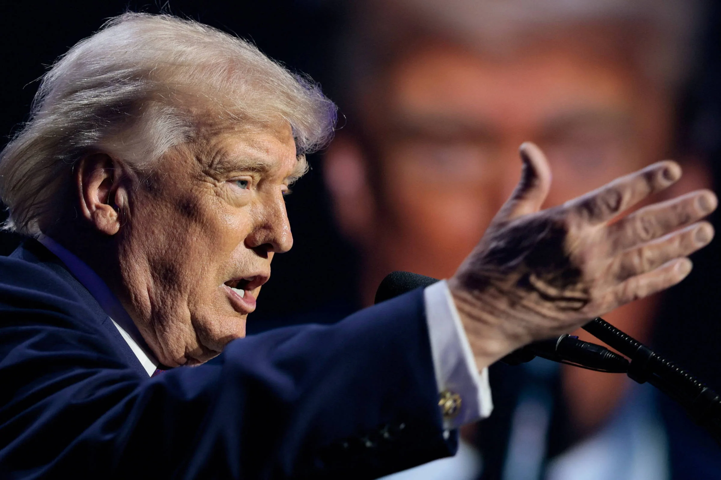 Leia mais sobre o artigo Trump fala sobre guerra com Irã e Alcaraz duvida de Roland Garros