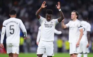 Leia mais sobre o artigo Vini Jr marca gol pelo Real Madrid e pede desculpas