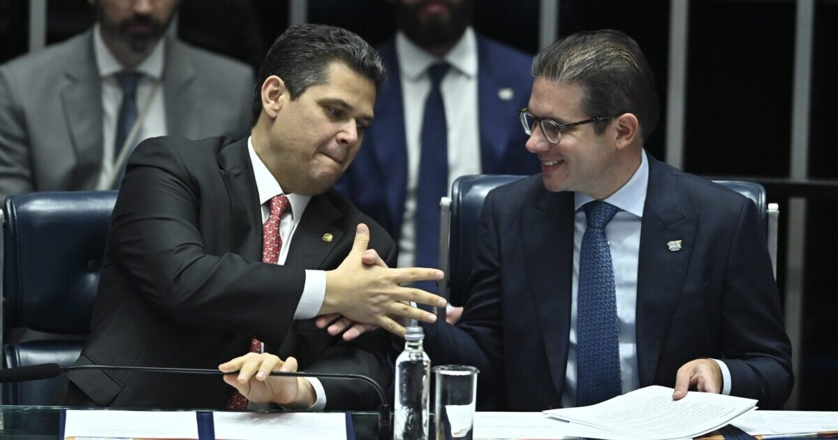 Câmara dos Deputados aprova PEC que extingue escala 6×1 e amplia jornada