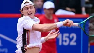 Leia mais sobre o artigo Ignacio Buse avança às quartas do ATP 500 de Hamburgo e surpreende