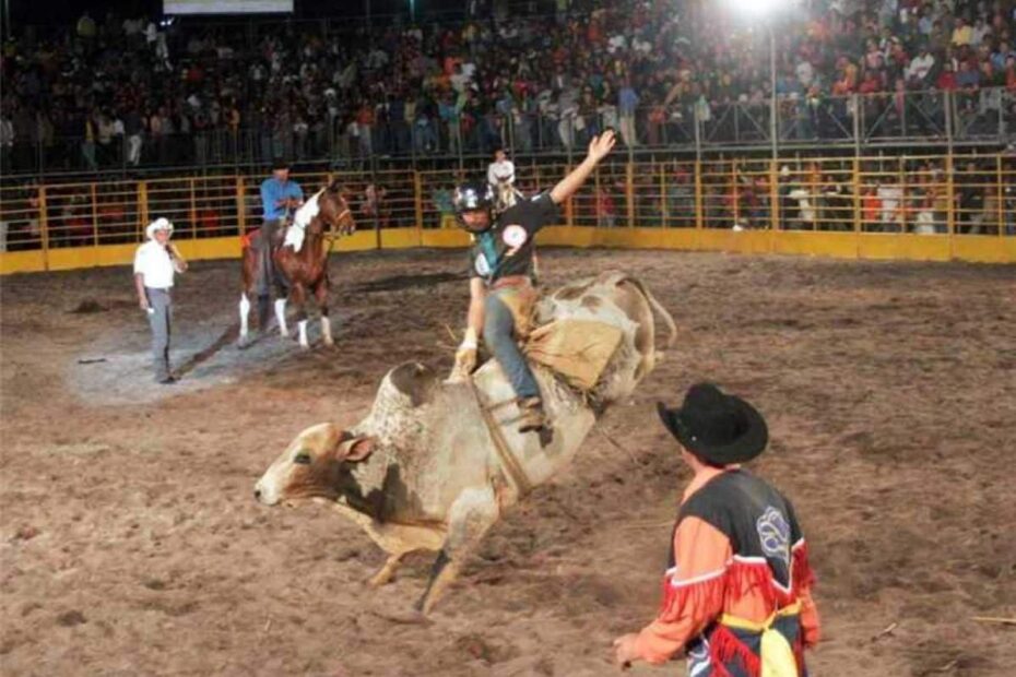 Imagem de Alfredo Chaves se preparando para a 30ª Festa do Clube do Cavalo, com atrações culturais e entretenimento.