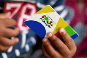 Leia mais sobre o artigo Bolsa Família amplia prazo até 2026 para cadastro biométrico obrigatório