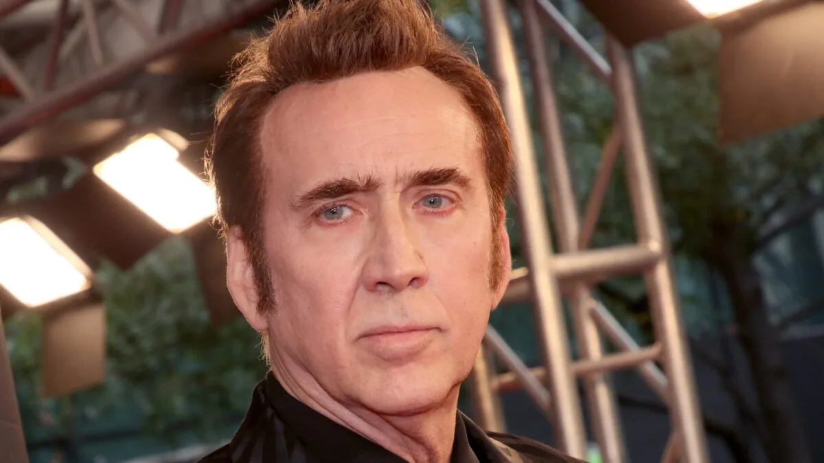 Leia mais sobre o artigo Nicolas Cage revela novo olhar sobre TV e estreia em Spider-Noir agora