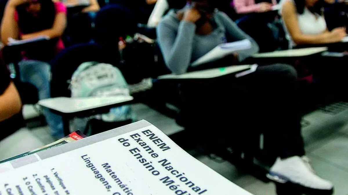 Leia mais sobre o artigo MEC anuncia edital do Enem 2026 e amplia inscrições automáticas para alunos
