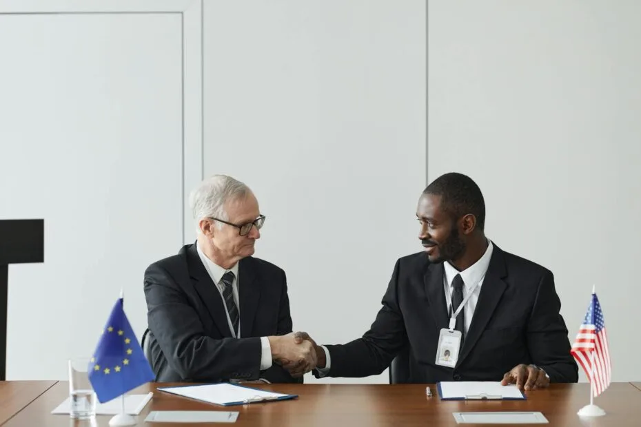 Acordo UE-Mercosul — bandeiras do Mercosul e União Europeia representando acordo comercial