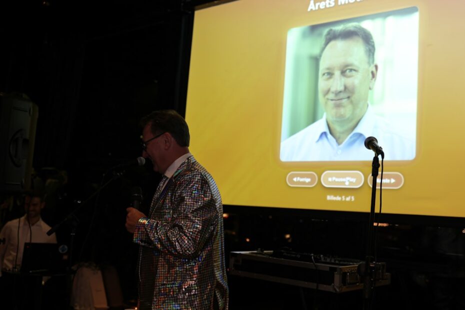 Romeu Zema auxílios governo — governador durante discurso de campanha presidencial