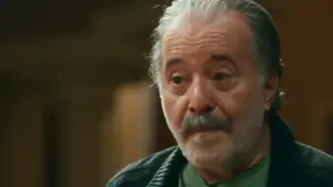 Leia mais sobre o artigo Albert Einstein inspira reflexão ao criticar a busca por sucesso material em favor