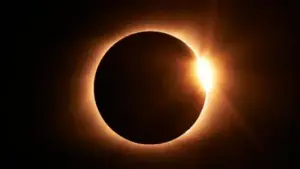 Eclipse solar total de 2027 revela duração de 6 minutos e 22 segundos
