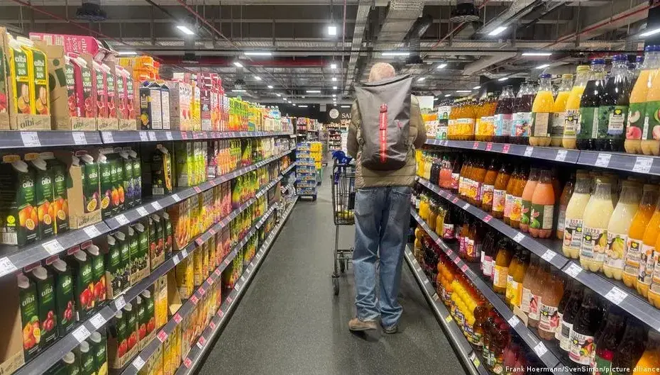 Ikea promove "hora silenciosa" nas quartas-feiras para criar ambiente tranquilo durante compras inclusivas.