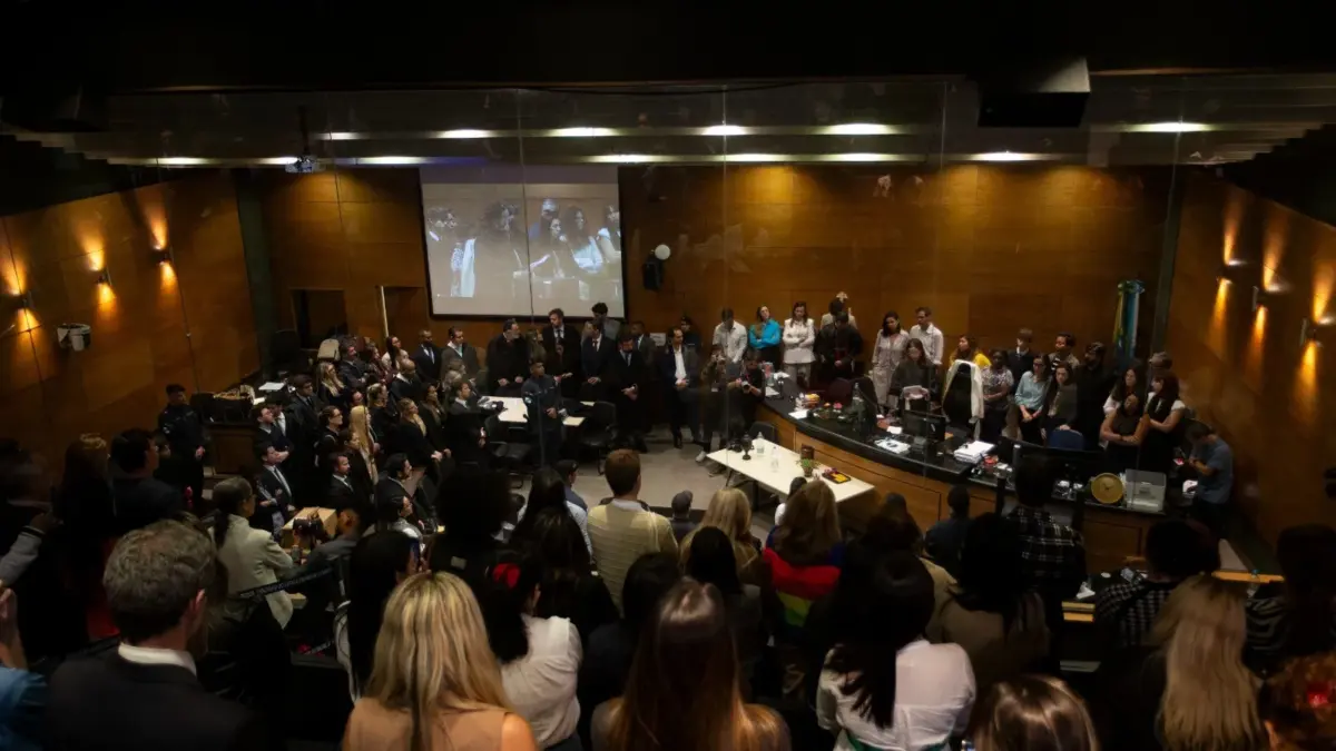 Jairinho, ex-vereador do Rio de Janeiro, durante audiência no tribunal após condenação por homicídio e tortura.