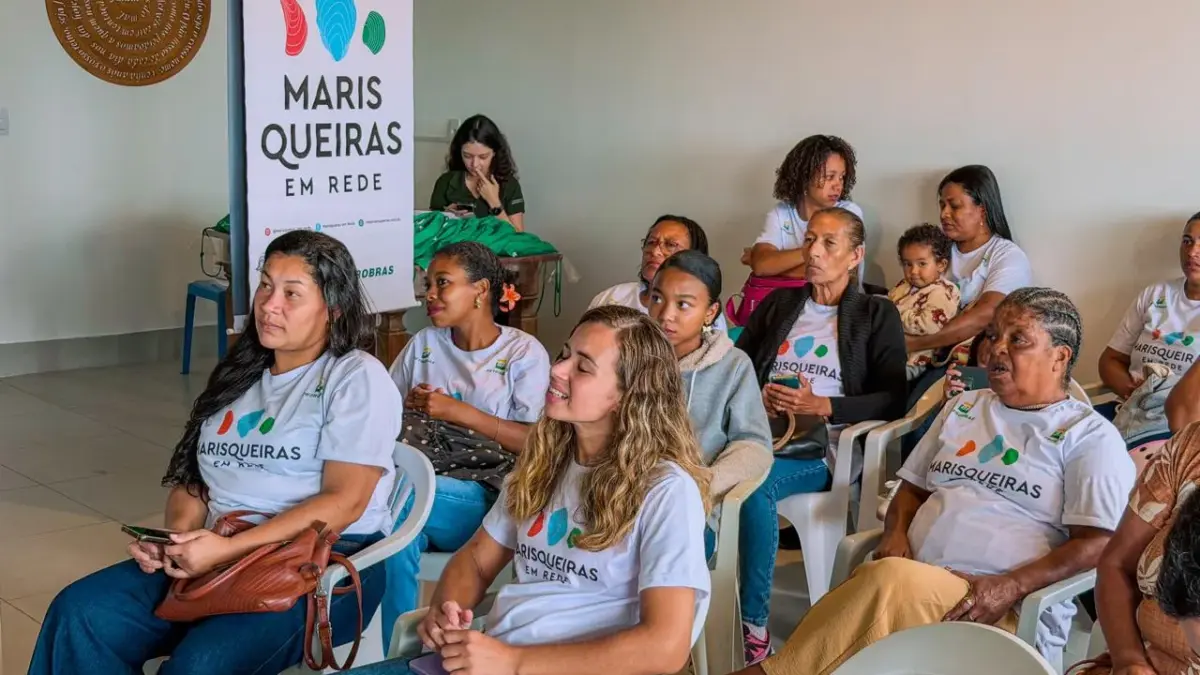 Marisqueiras do Espírito Santo participam de atividade de fortalecimento da pesca artesanal feminina.