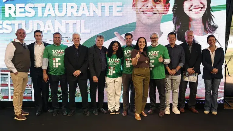 Ministério da Educação inaugura cinco restaurantes estudantis em institutos federais do Brasil.