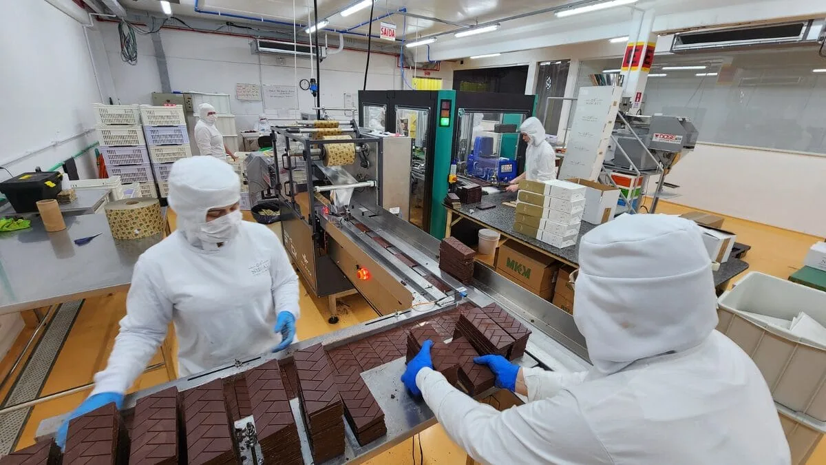Nugali, fabricante de chocolates de Santa Catarina, defende nova lei que estabelece porcentagens mínimas de cacau.