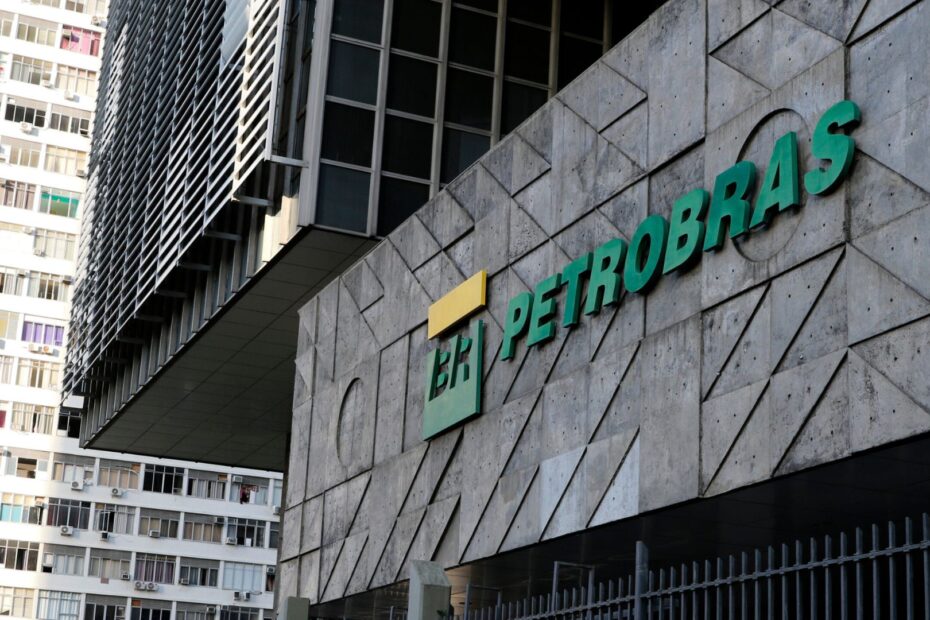 Petrobras anuncia novo programa de estágio com 30% das vagas destinadas a mulheres e inscrições até 3 de junho de 2026.