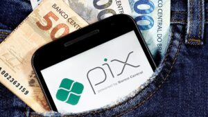 Leia mais sobre o artigo Nova Era do PIX em Guarapari: O Impacto da Modernização dos Pagamentos no Turismo e Comércio Local