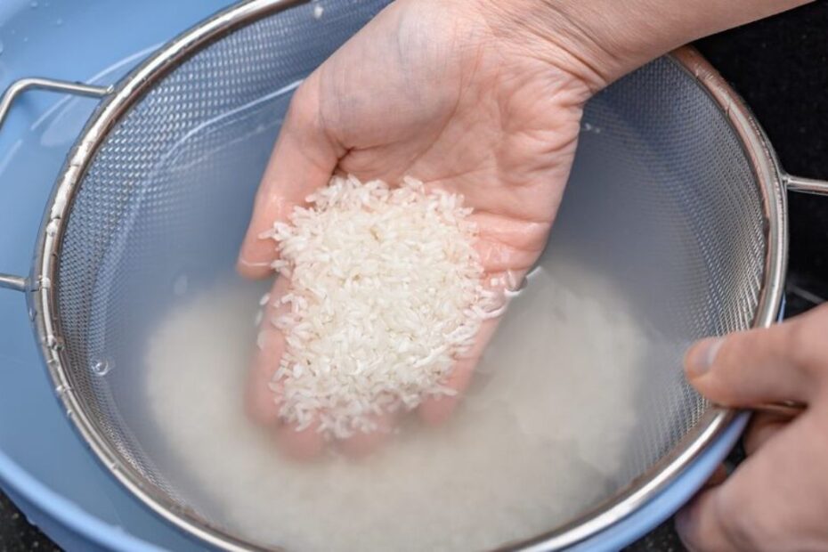 O Mistério do Pó Branco no Arroz: A Ciência Revela se Lavar o Grão Faz Bem ou Mal para a Saúde