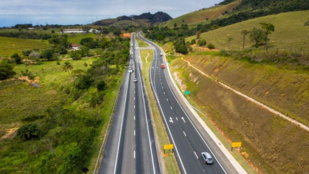 Viaduto de Cachoeiro é liberado para tráfego na BR-101 no ES