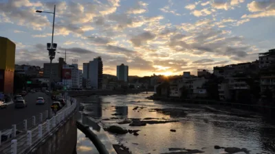 Pôr do sol no Rio Itapemirim, em Cachoeiro de Itapemirim