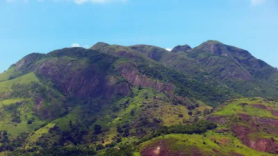Vista do Mestre Álvaro, cartão-postal da Serra